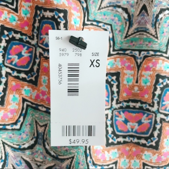 Top - Picture 4 of 4